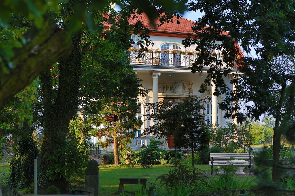 Hotel Garden Boleslawiec  Exterior foto